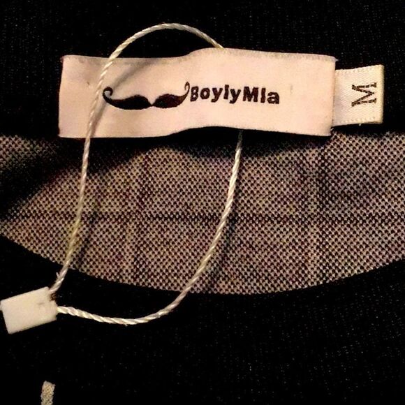 BoylyMia Black and White Windowpane Jersey Knit Crop Long Sleeve Top - Picture 7 of 7